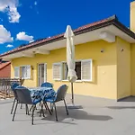 Apartment Apartments With Parking Space Orebic, Peljesac - 4504