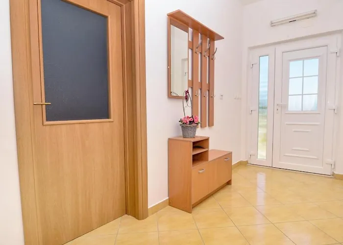 With Parking Space Orebic, Peljesac - 4504 奥瑞比克