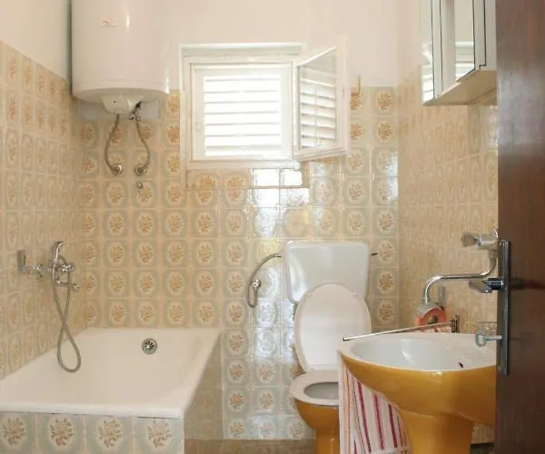 With Parking Space Orebic, Peljesac - 4504 奥瑞比克